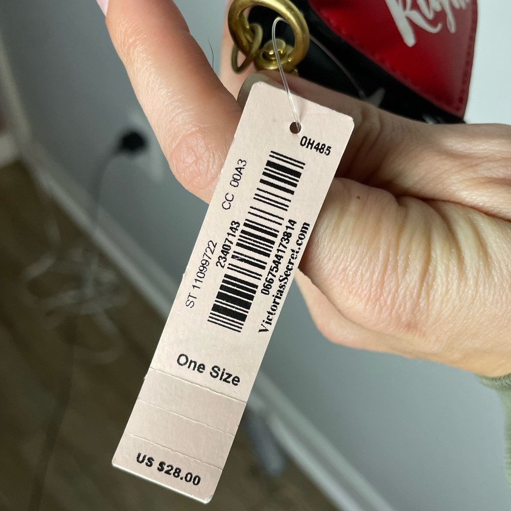 Victoria Secret Keychain - Picture 2 of 3
